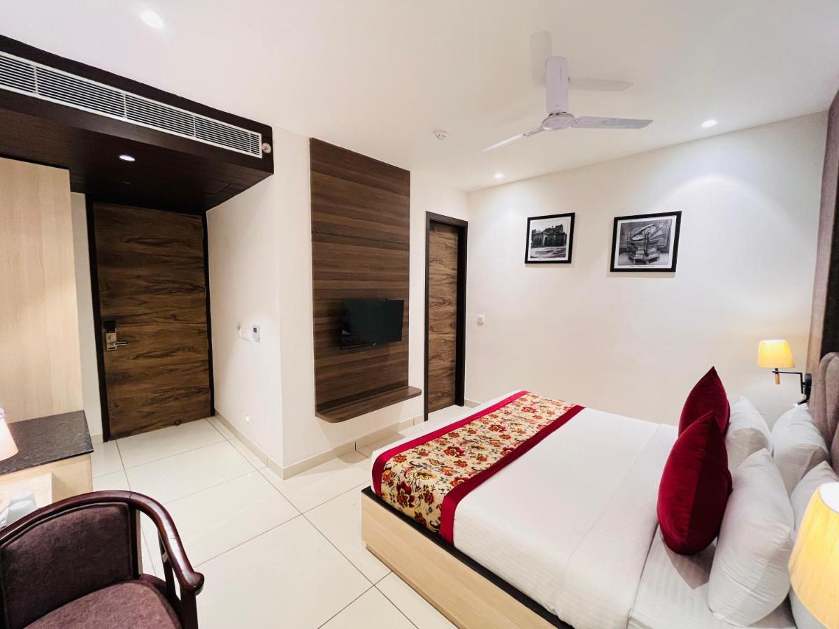 Hotel The Savode - Just 2 Mins From Golden Temple أمريتسار المظهر الخارجي الصورة