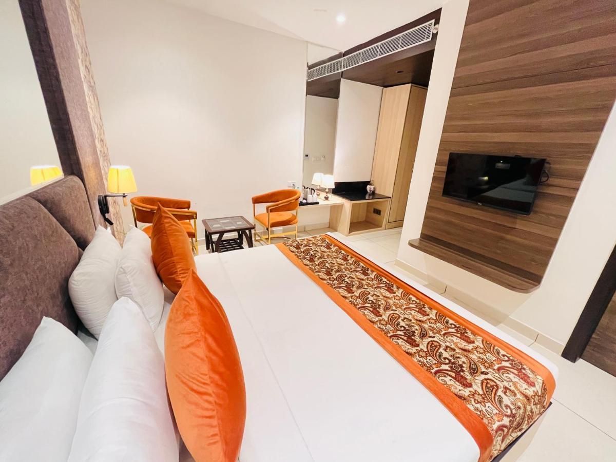 Hotel The Savode - Just 2 Mins From Golden Temple أمريتسار المظهر الخارجي الصورة