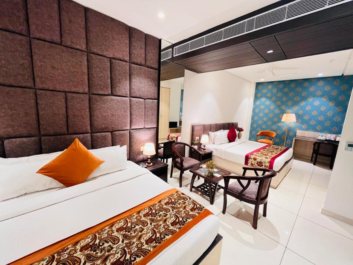 Hotel The Savode - Just 2 Mins From Golden Temple أمريتسار المظهر الخارجي الصورة