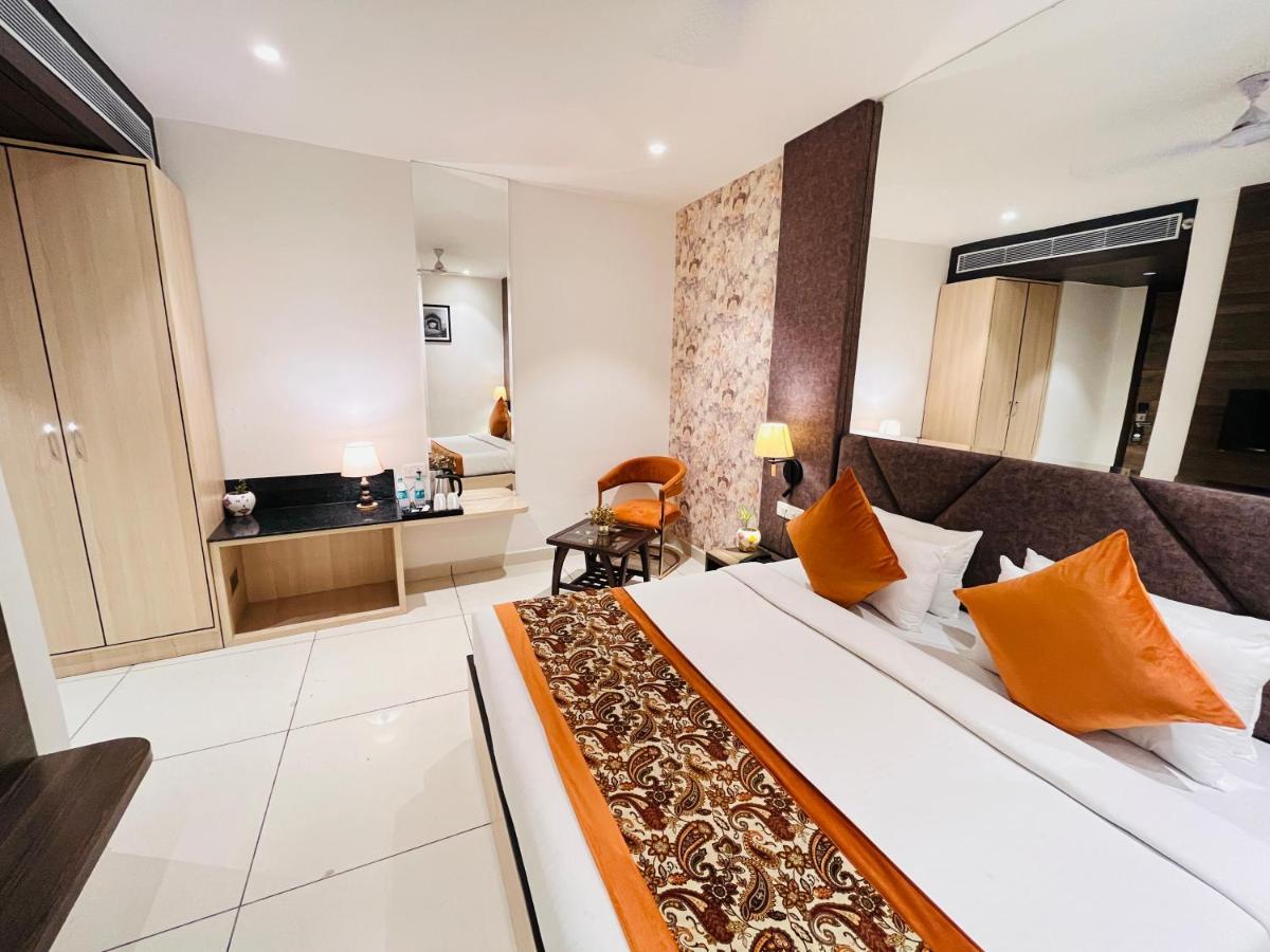 Hotel The Savode - Just 2 Mins From Golden Temple أمريتسار المظهر الخارجي الصورة