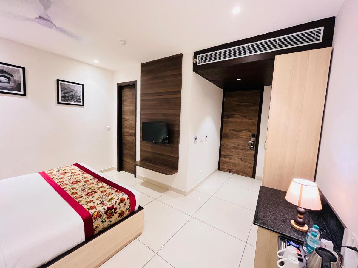 Hotel The Savode - Just 2 Mins From Golden Temple أمريتسار المظهر الخارجي الصورة