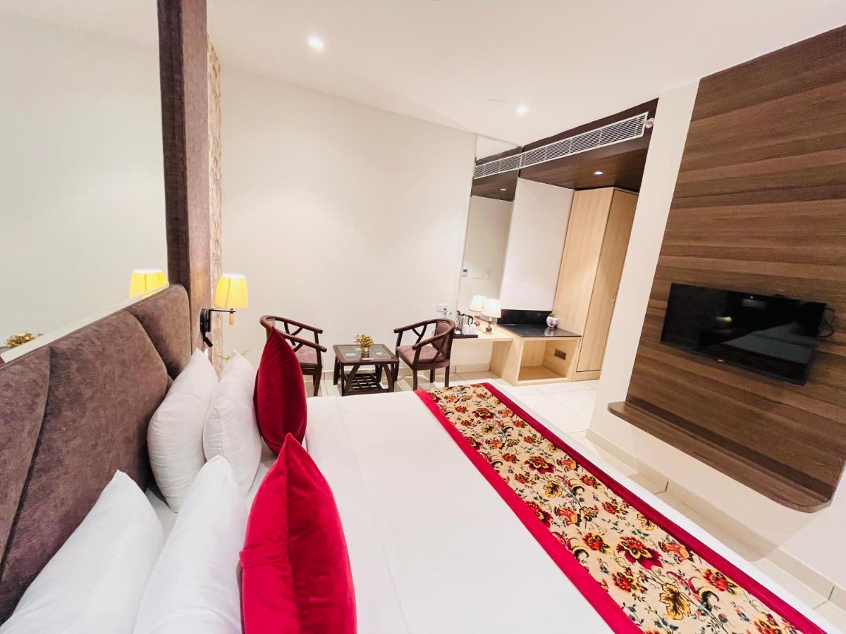 Hotel The Savode - Just 2 Mins From Golden Temple أمريتسار المظهر الخارجي الصورة