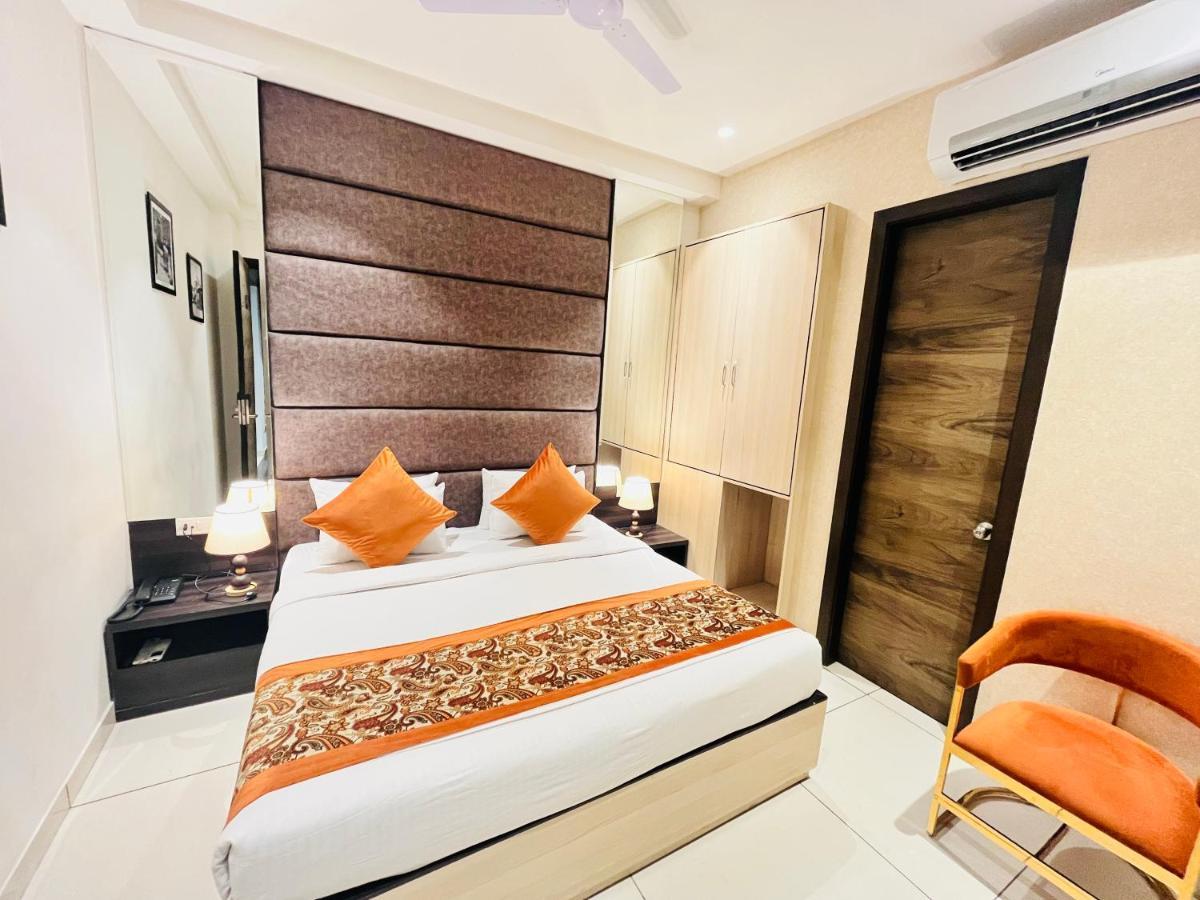 Hotel The Savode - Just 2 Mins From Golden Temple أمريتسار المظهر الخارجي الصورة