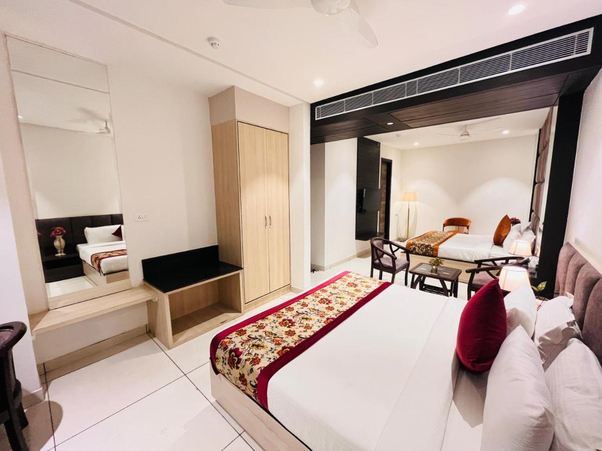 Hotel The Savode - Just 2 Mins From Golden Temple أمريتسار المظهر الخارجي الصورة