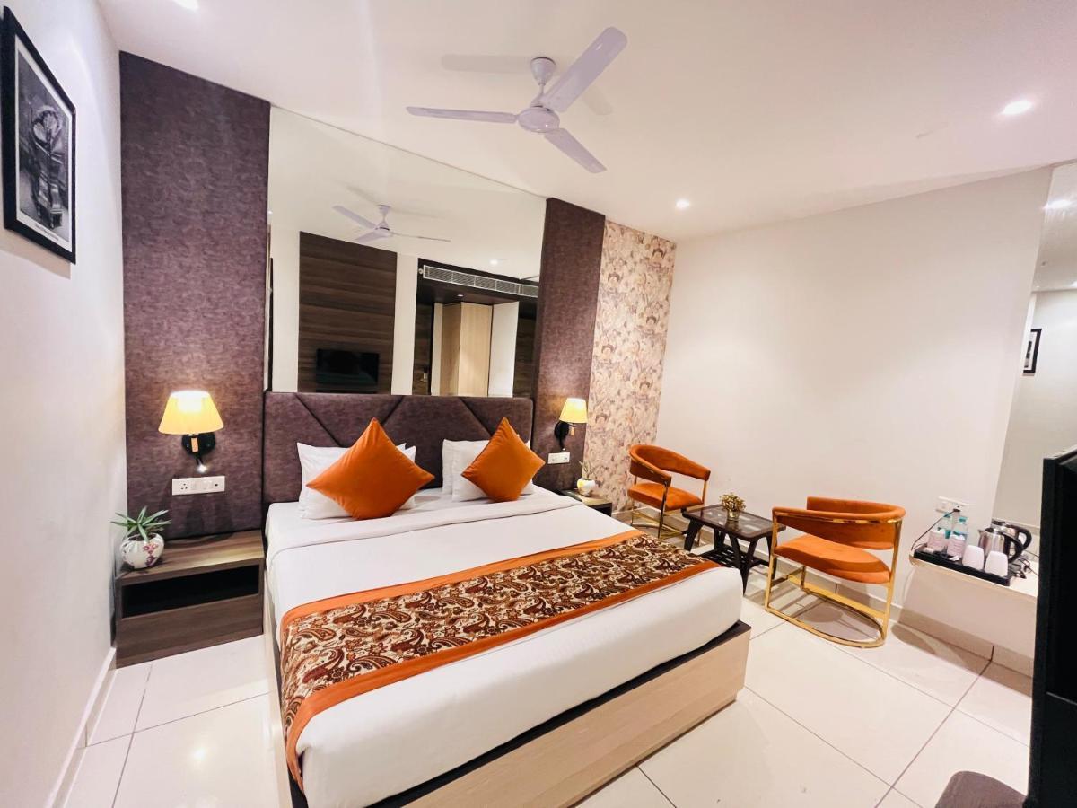 Hotel The Savode - Just 2 Mins From Golden Temple أمريتسار المظهر الخارجي الصورة