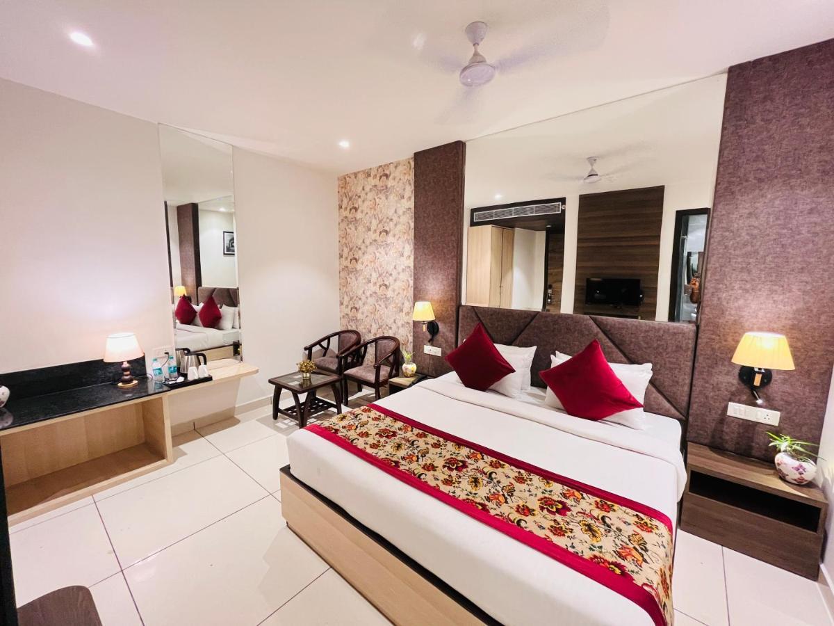 Hotel The Savode - Just 2 Mins From Golden Temple أمريتسار المظهر الخارجي الصورة